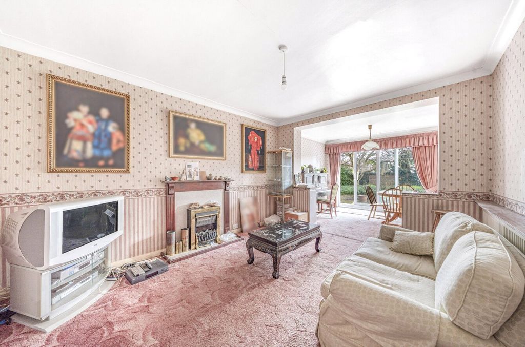 Additional image 2 of 5 bed detached house for saleTrowley Rise, Abbots Langley, Hertfordshire WD5