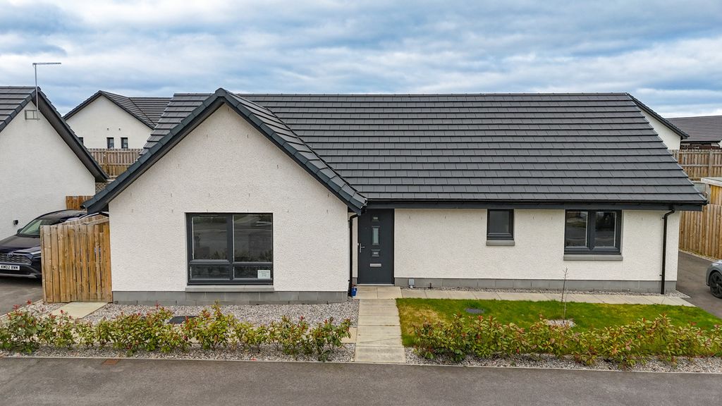 3 bed detached bungalow for saleNewton Park, Inverness IV5