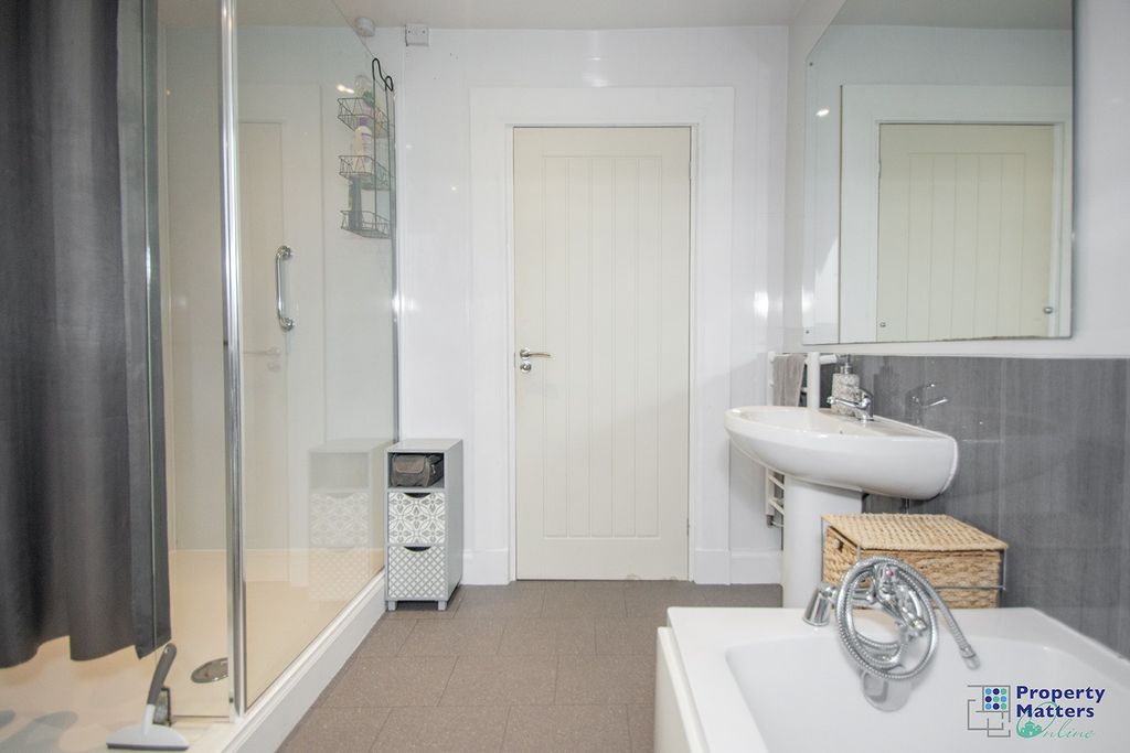 Additional image 8 of 3 bed flat for saleMain Street, Dalry KA24
