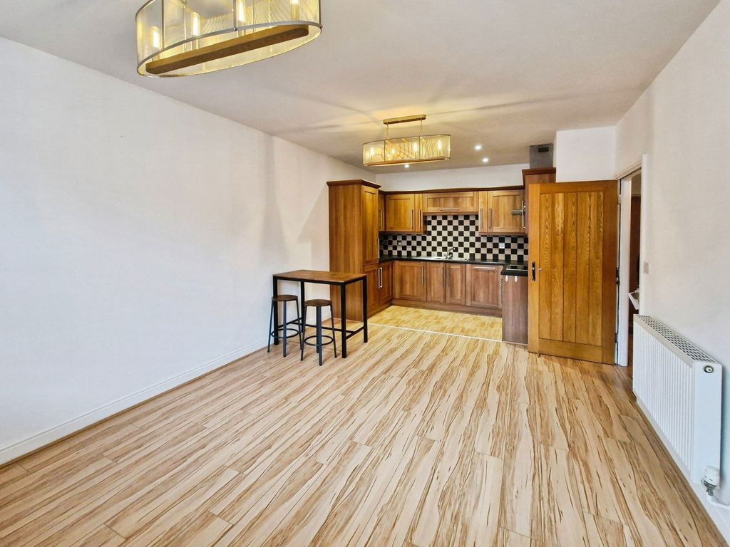 Additional image 3 of 3 bed flat for saleFlemingate Court, Beverley HU17