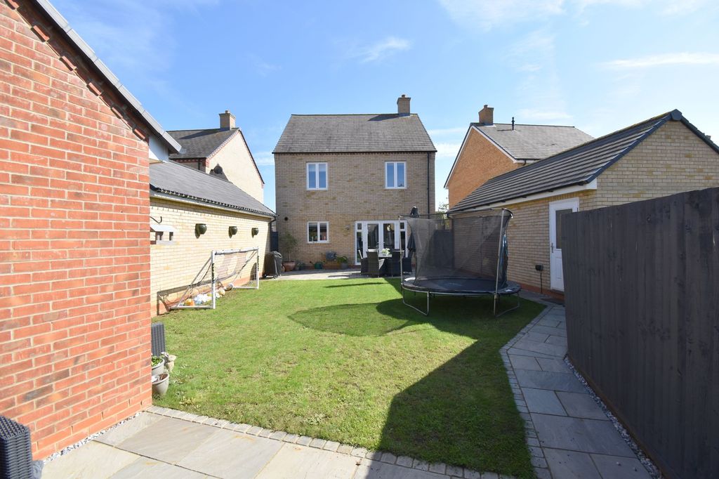 Additional image 24 of 4 bed detached house for saleCollings Crescent, Biggleswade SG18