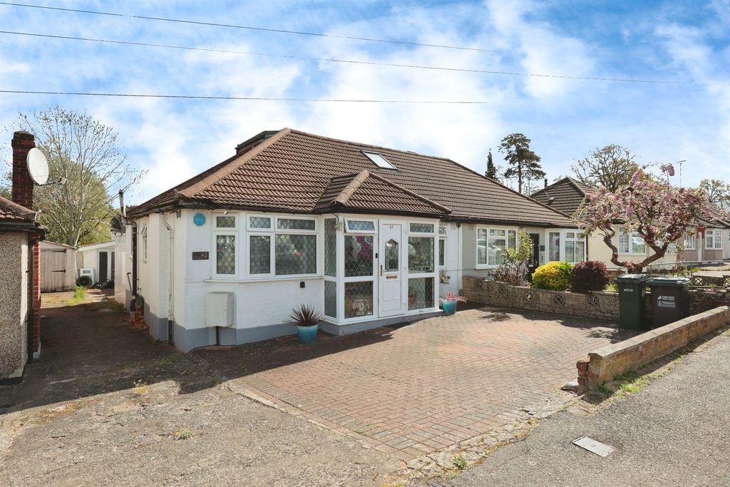 Additional image 3 of 3 bed semi-detached bungalow for saleCompton Place, Watford WD19