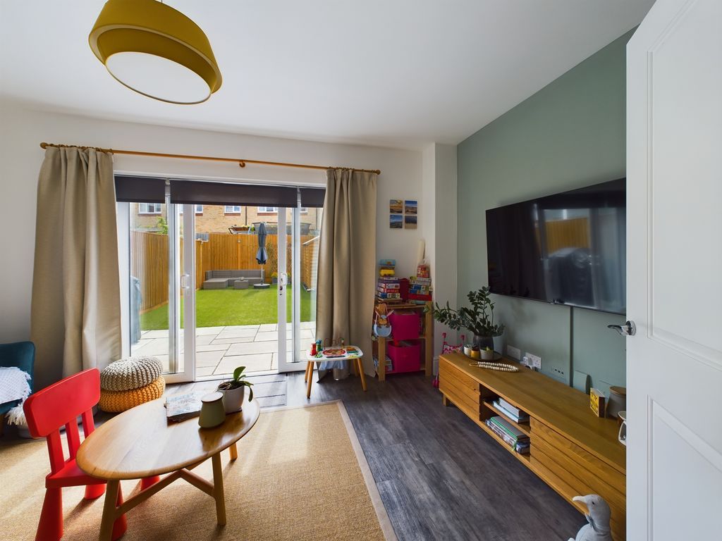 4 bed end terrace house for saleEccles Close, Aylesford ME20