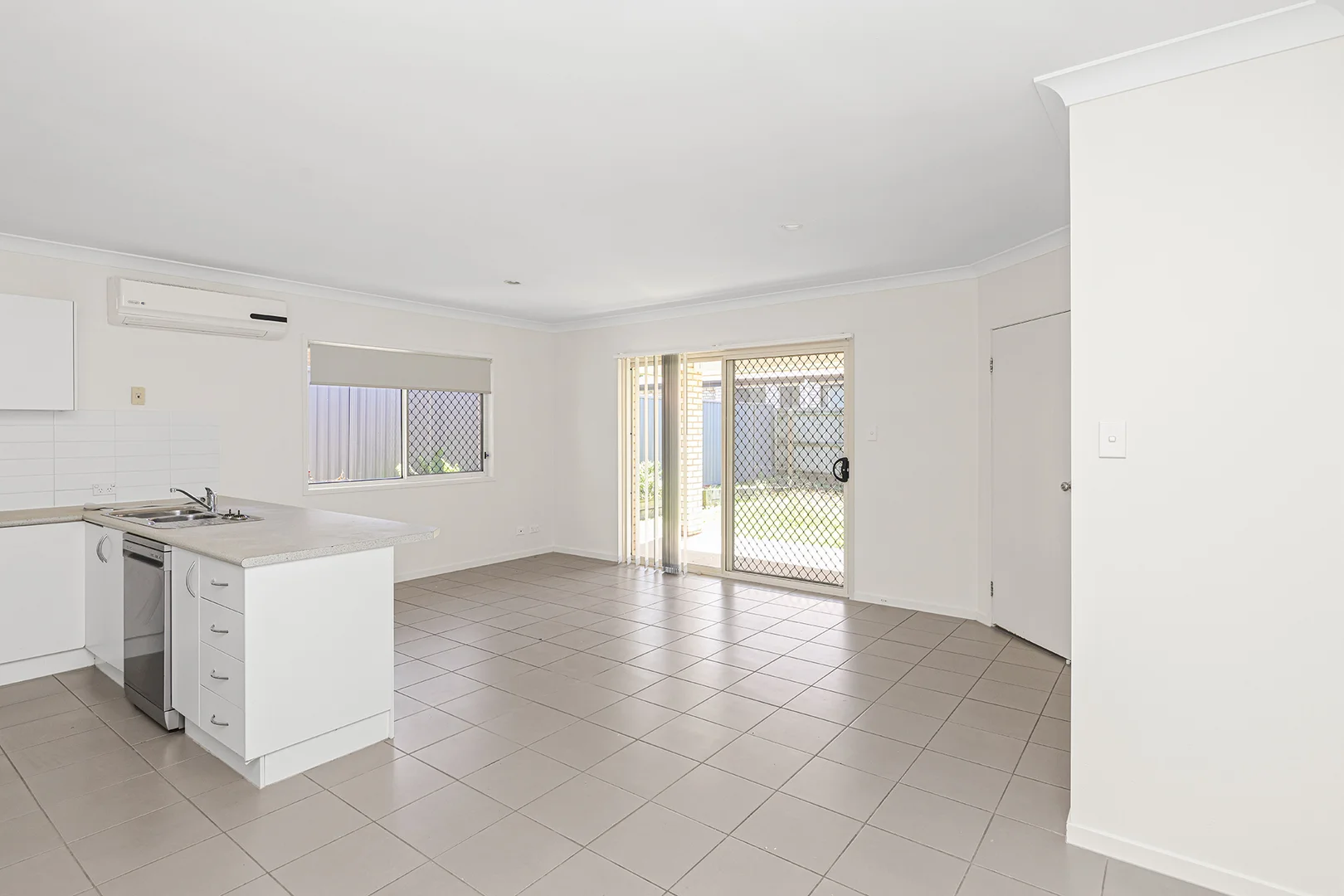 Additional image 3 of 2 Farrell Close, Collingwood Park QLD 4301