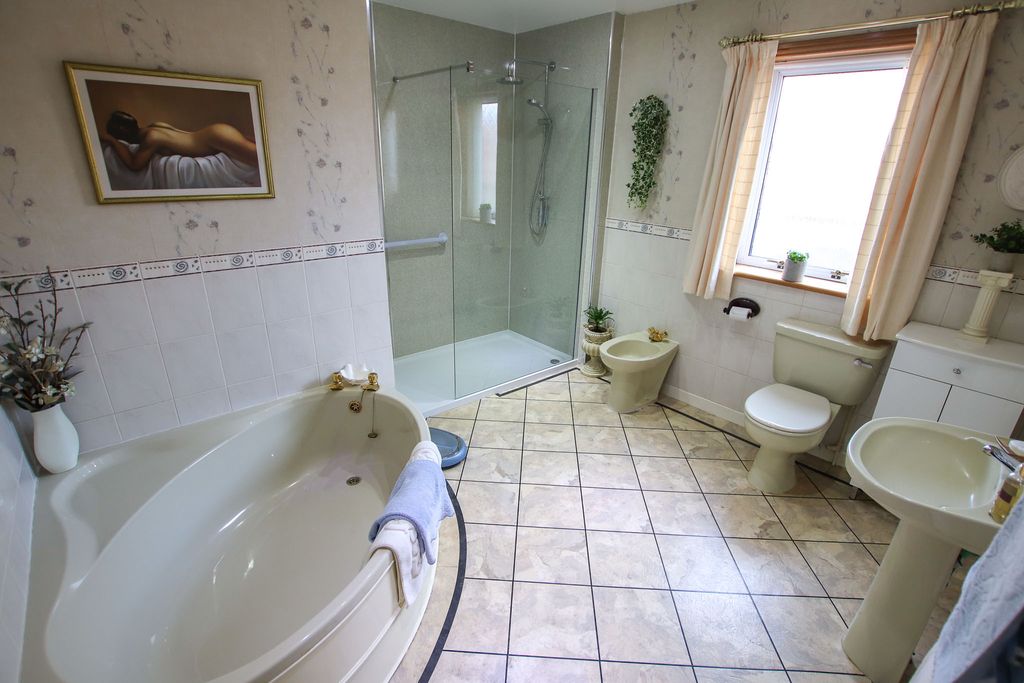 Additional image 11 of 3 bed bungalow for saleLand Street, Keith AB55