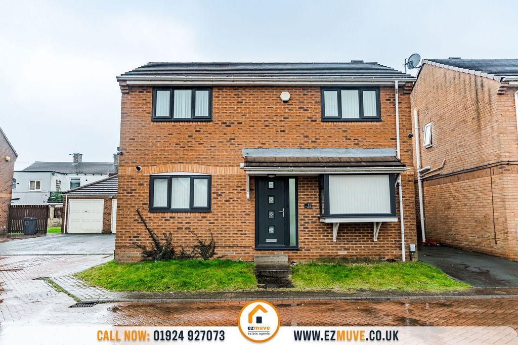 Additional image 19 of 3 bed detached house for salePlover Drive, Batley WF17