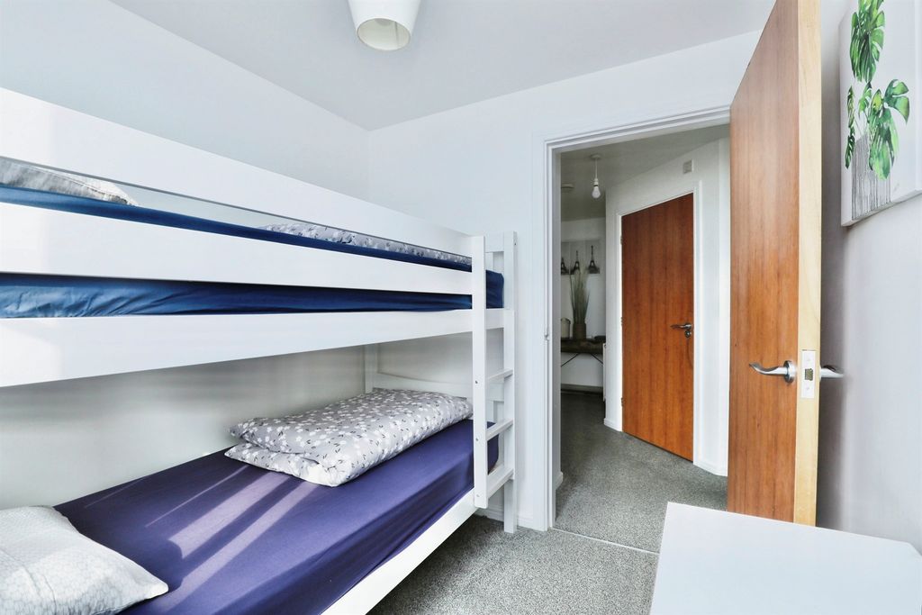 Additional image 10 of 2 bed flat for salePrimrose Place, Bessacarr, Doncaster DN4