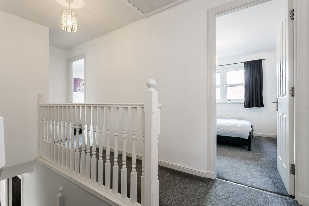 Additional image 24 of 4 bed semi-detached house for saleFernieside Place, Edinburgh EH17