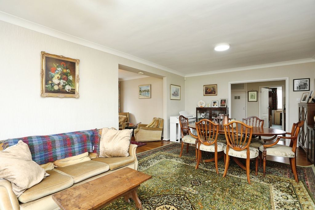 Additional image 13 of 3 bed flat for saleCourt Downs Road, Beckenham BR3