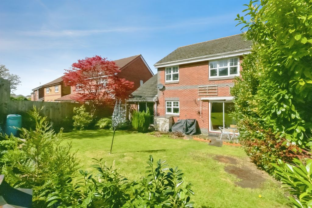 Additional image 2 of 4 bed detached house for saleFfordd Cwm Cidi, Barry CF62