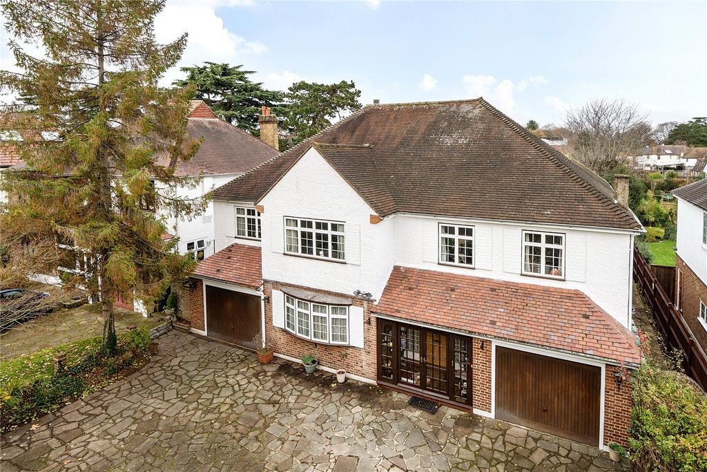 5 bed detached house for saleFoxgrove Road, Beckenham BR3