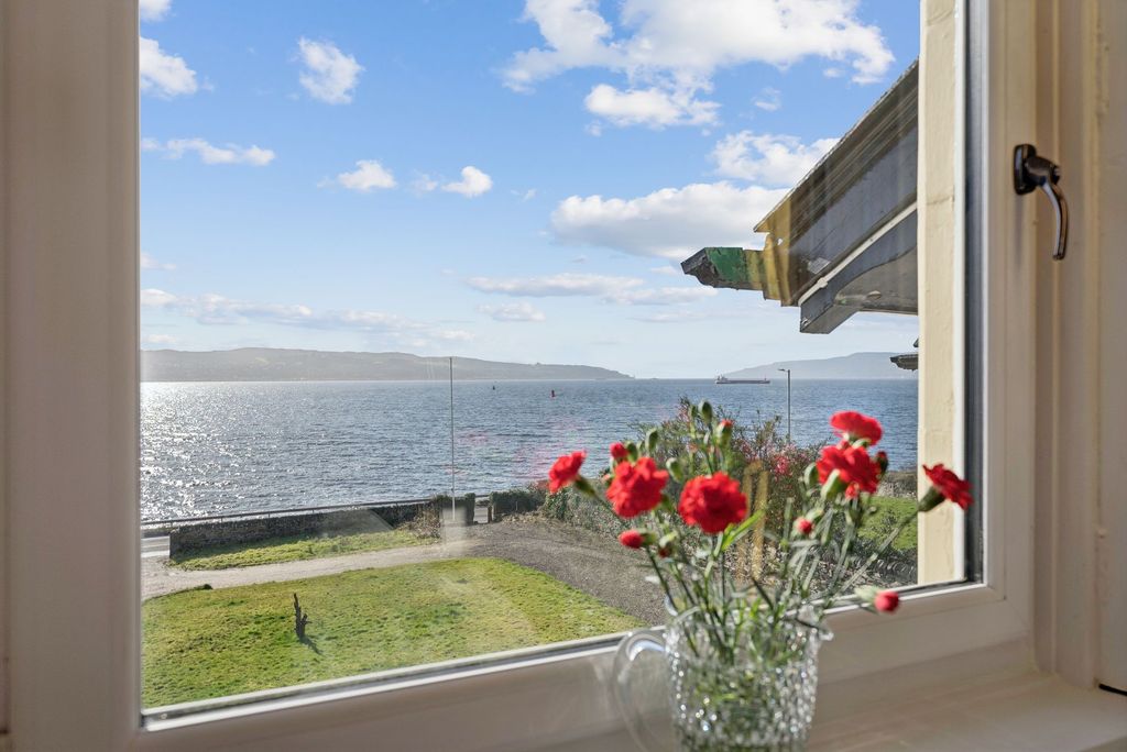 Additional image 9 of 3 bed flat for saleJanefield, Shore Road, Kilcreggan G84