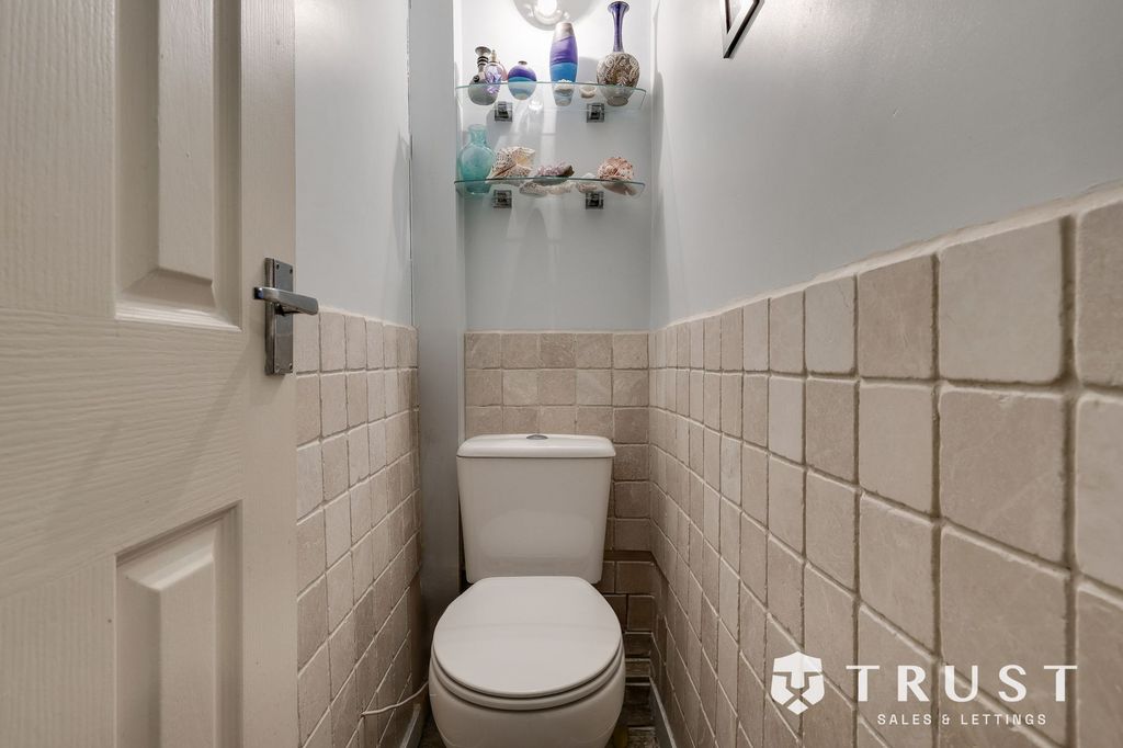 Additional image 17 of 4 bed terraced house for saleGrosvenor Road, Batley WF17