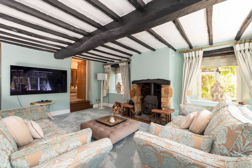 Additional image 2 of 4 bed detached house for saleOverthorpe, Banbury, Oxfordshire OX17