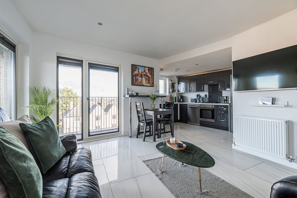 Additional image 4 of 2 bed flat for saleBroomview Path, Edinburgh EH11