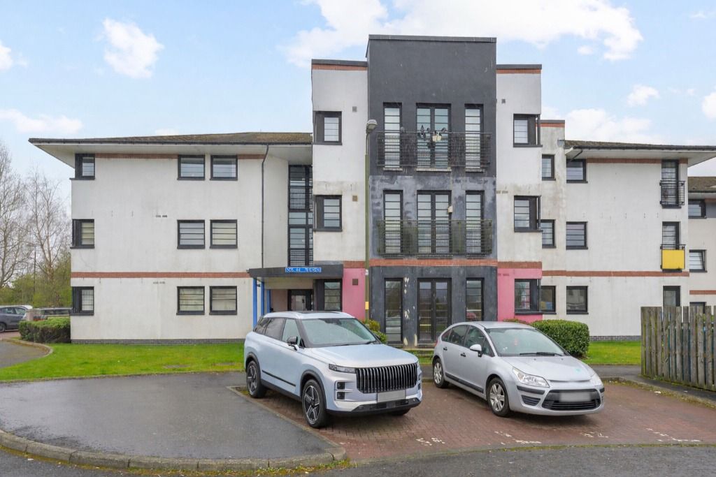 2 bed flat for saleWhiteside Court, Bathgate, West Lothian EH48