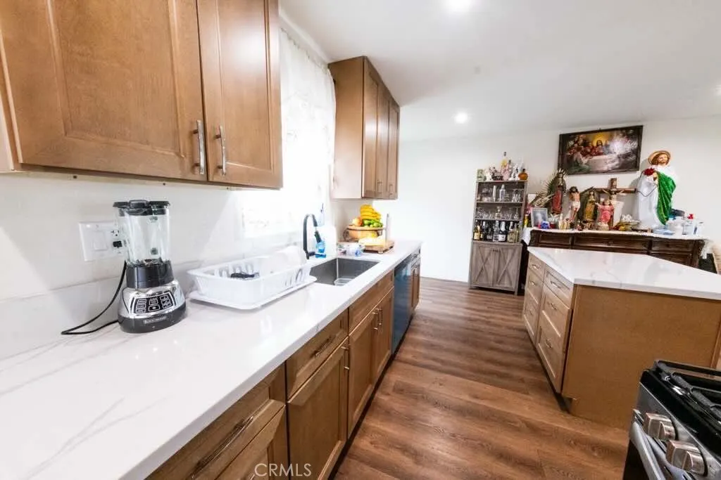 Additional image 69 of 15719 Romar Street, North Hills, CA 91343