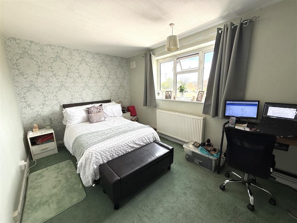 Additional image 11 of 2 bed flat for saleElm Avenue, Belper DE56