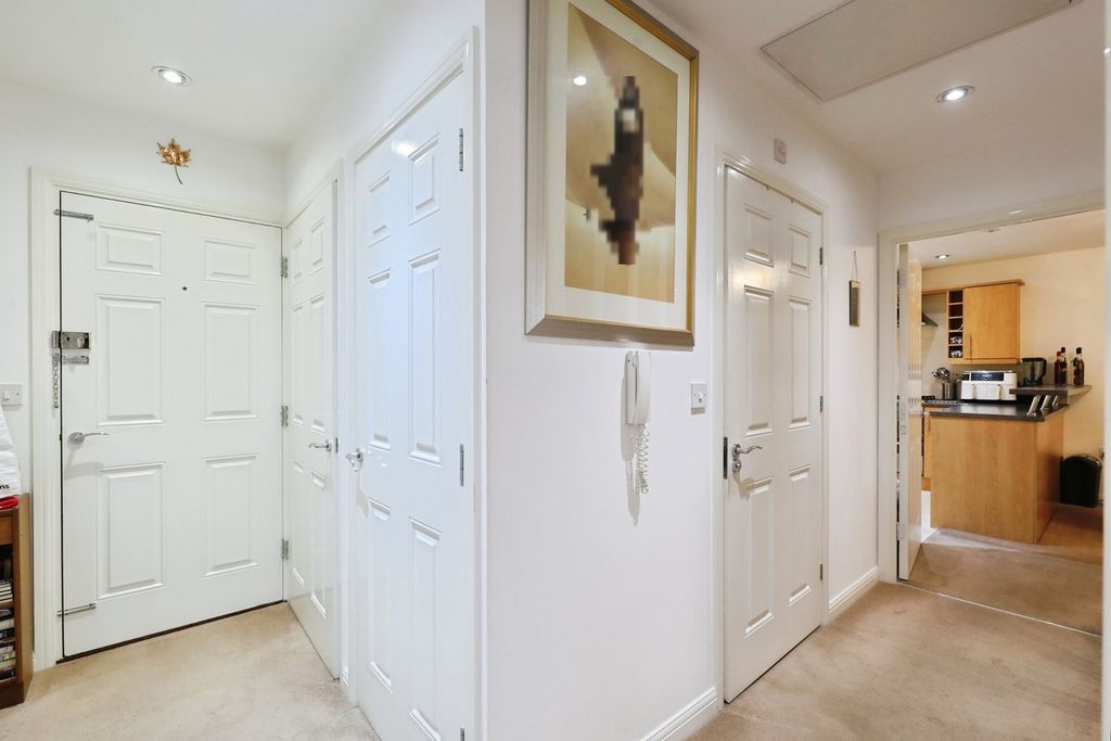 Additional image 16 of 2 bed flat for saleBritannia Road, Banbury OX16