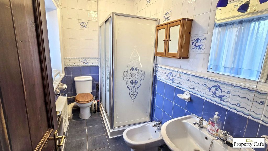 Additional image 11 of 2 bed flat for sale1 Cooden Drive, Bexhill On Sea TN39