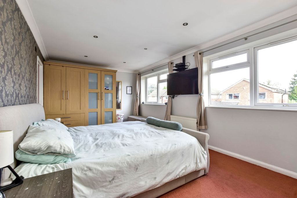Additional image 15 of 4 bed detached house for saleGreenways, Abbots Langley WD5