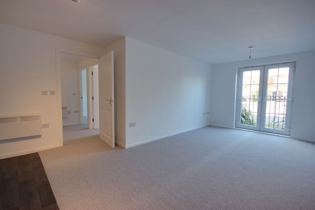 Additional image 7 of 2 bed flat for saleFlat 17 1 Acklam Court, Beverley HU17