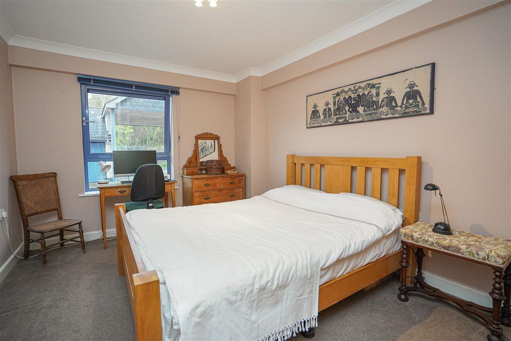 Additional image 9 of 2 bed flat for saleNew Road, Bideford EX39