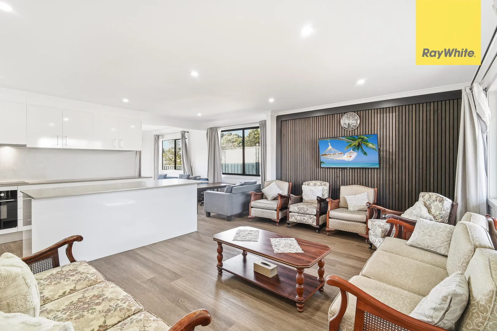 Additional image 3 of 43 Tasman Avenue, Lethbridge Park NSW 2770
