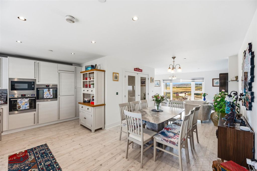 Additional image 14 of 5 bed town house for saleBwlchygwynt, Llanelli SA15