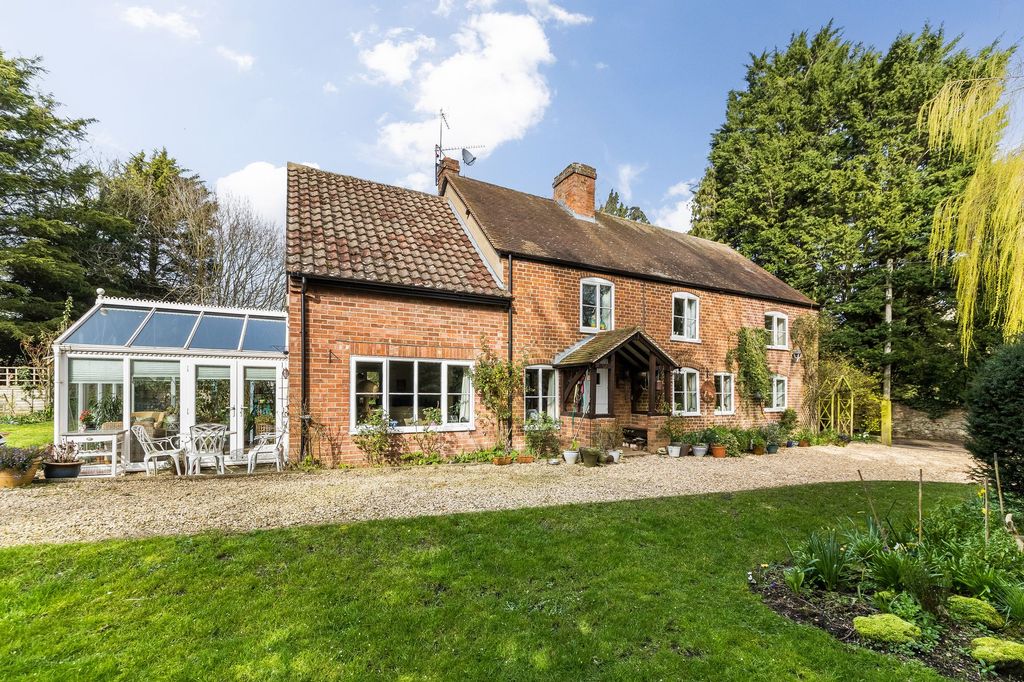 5 bed detached house for saleHenleys Lane, Drayton OX14