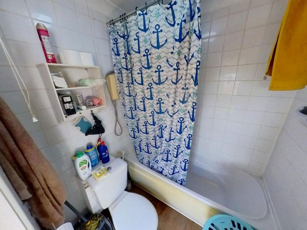 Additional image 7 of 2 bed terraced house for saleDerwent Avenue, Hampshire Street, Hull HU4