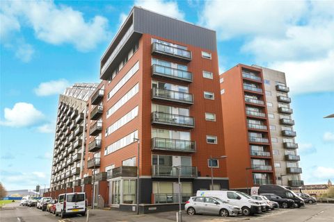 Glasgow Harbour Terraces, Glasgow Harbour, Glasgow G11