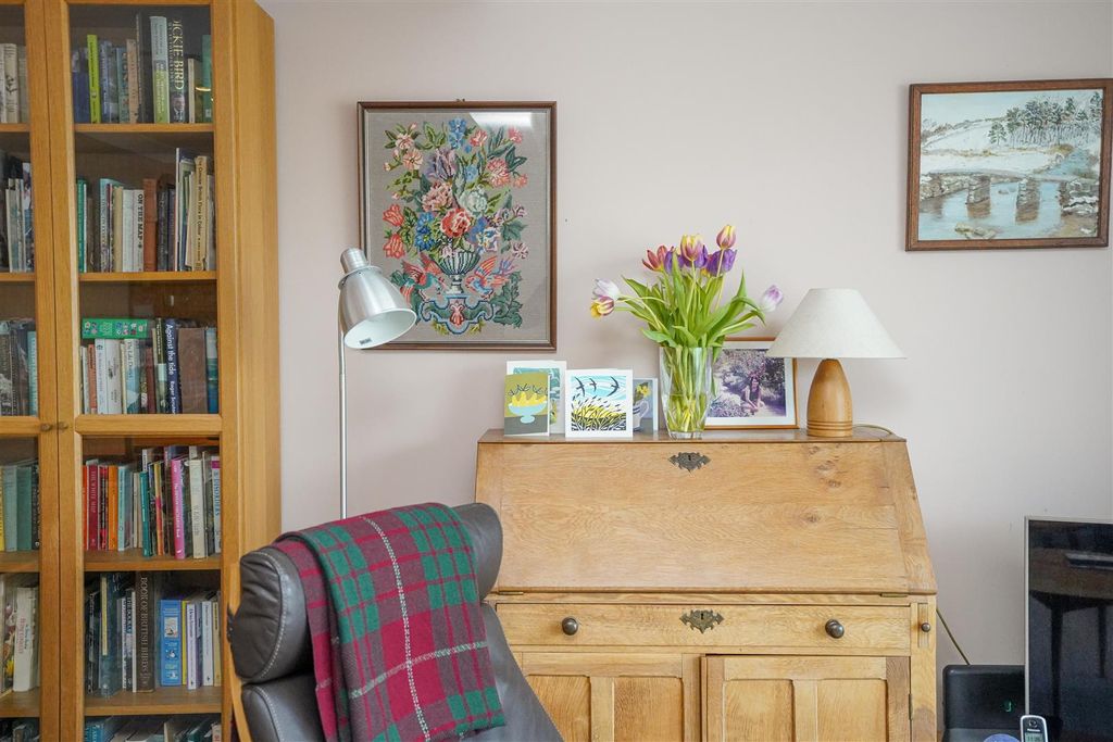 Additional image 3 of 2 bed flat for saleNew Road, Bideford EX39
