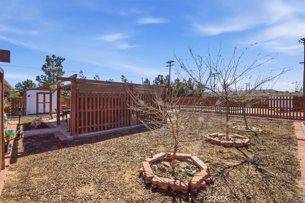 Additional image 117 of 21089 Ottawa Rd, Apple Valley, CA 92308