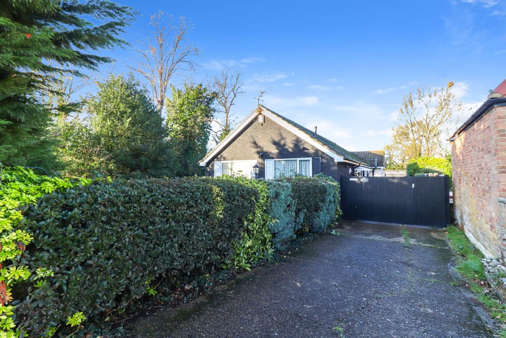 Additional image 3 of 3 bed detached house for saleGallows Hill Lane, Abbots Langley WD5