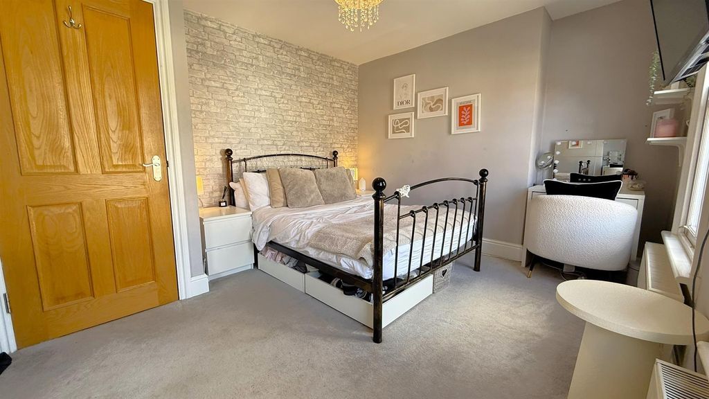 Additional image 12 of 5 bed terraced house for saleFranklin Road, Birmingham B30