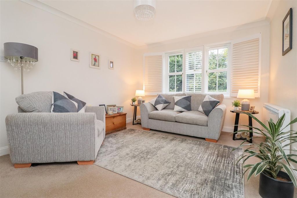 Additional image 4 of 1 bed flat for saleRosehill, Billingshurst RH14