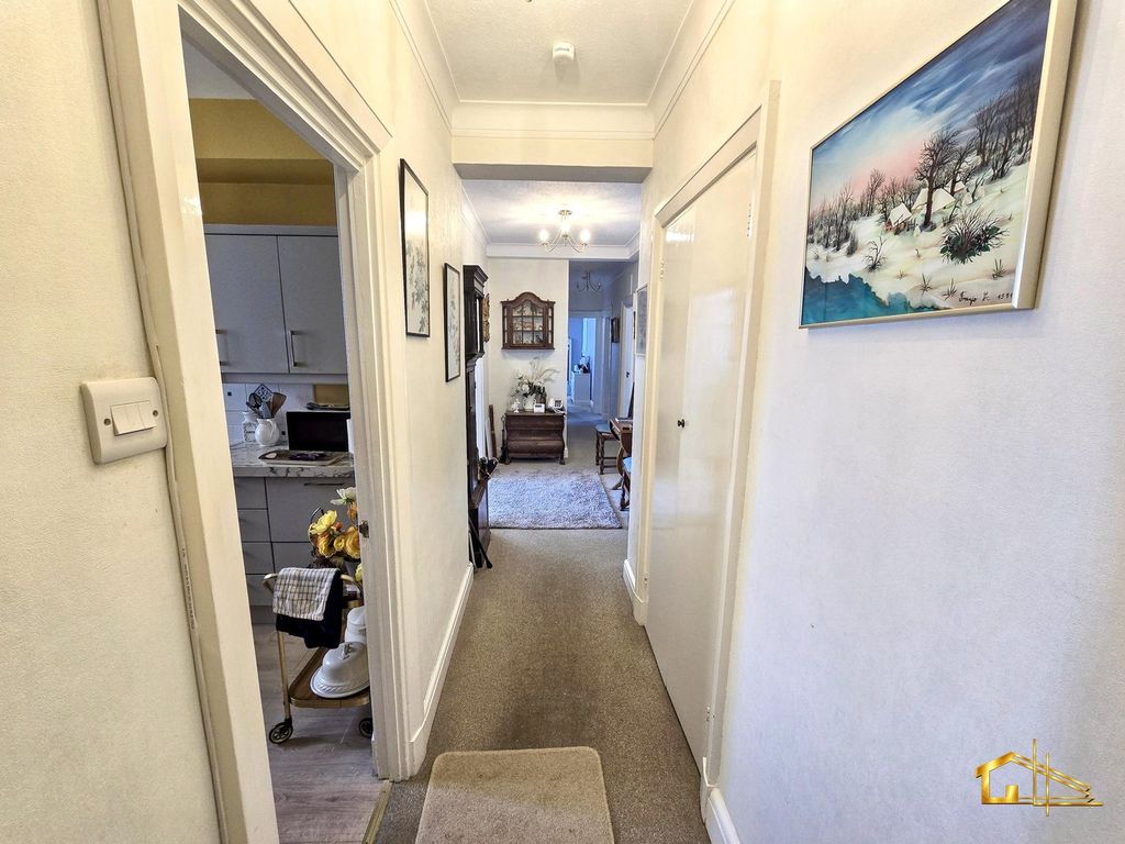 Additional image 13 of 2 bed flat for saleMotcombe Court, Bedford Avenue, Bexhill-On-Sea TN40