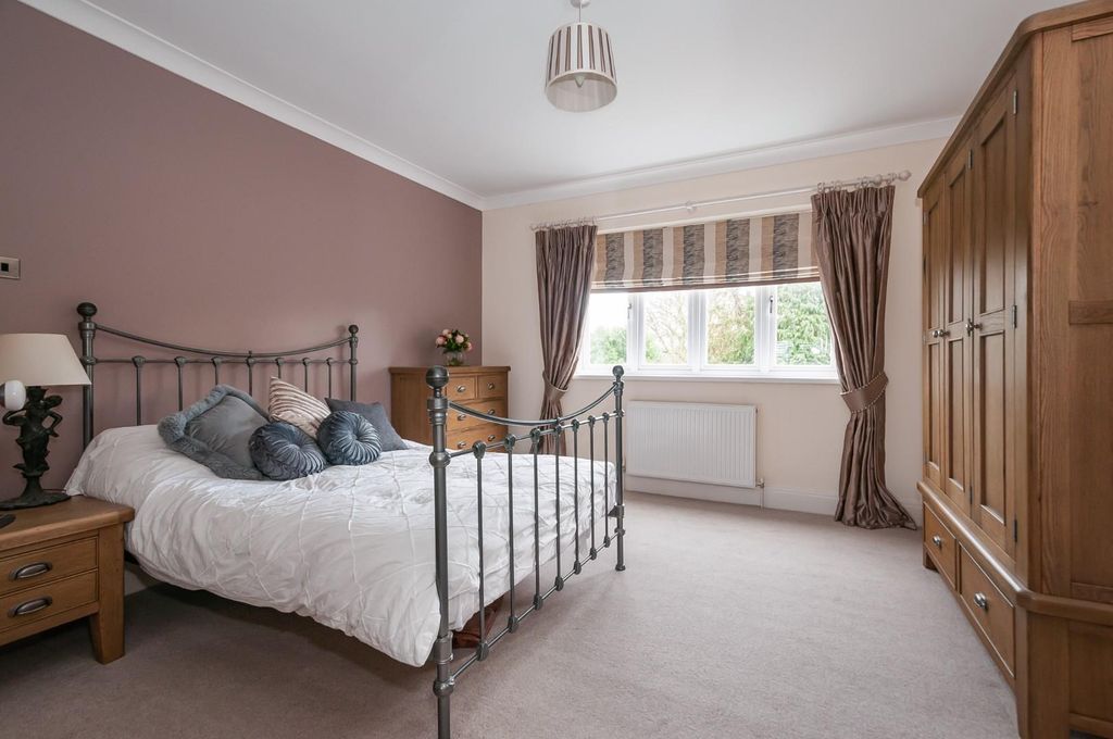Additional image 17 of 4 bed detached house for saleThe Rockeries, 16 New Walk, Beverley HU17