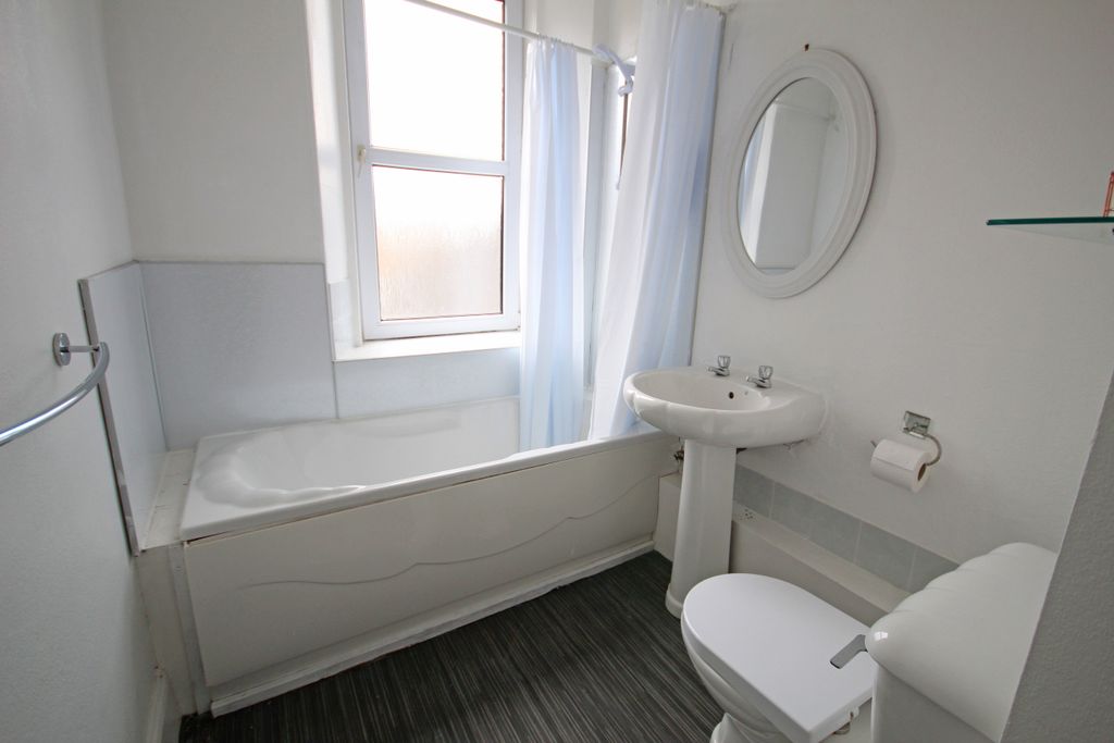 Additional image 9 of 1 bed flat for sale35A West Church Street, Buckie AB56