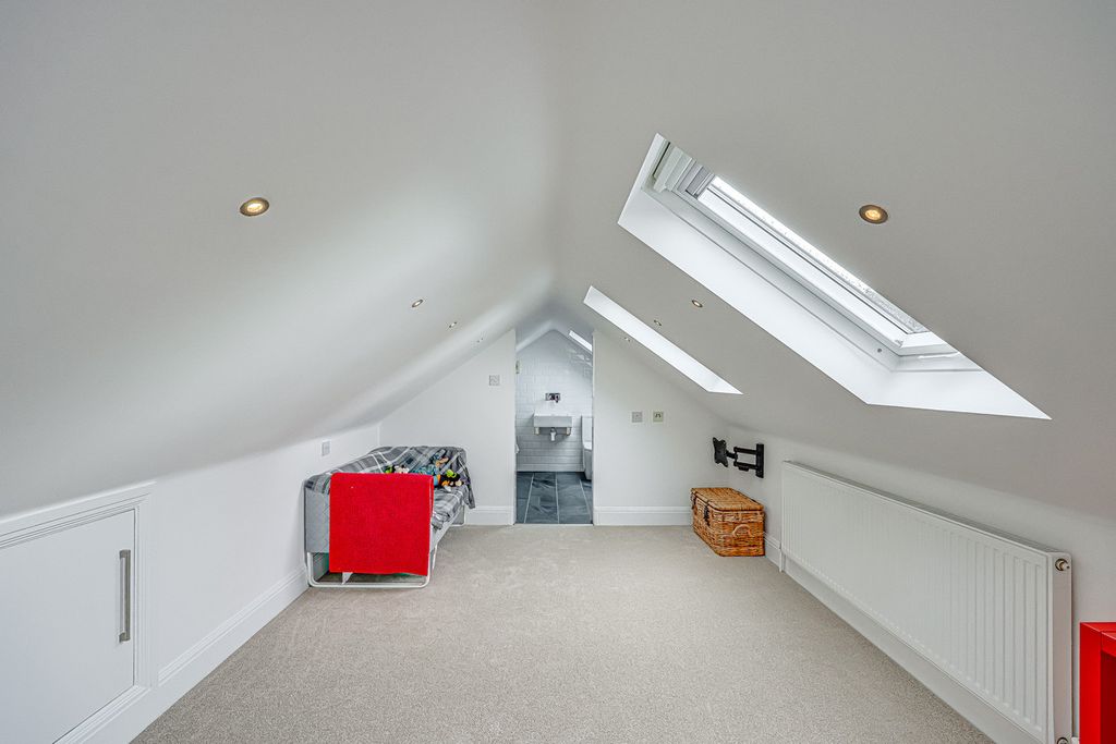 Additional image 38 of 5 bed detached house for saleBowers Road, Benfleet SS7