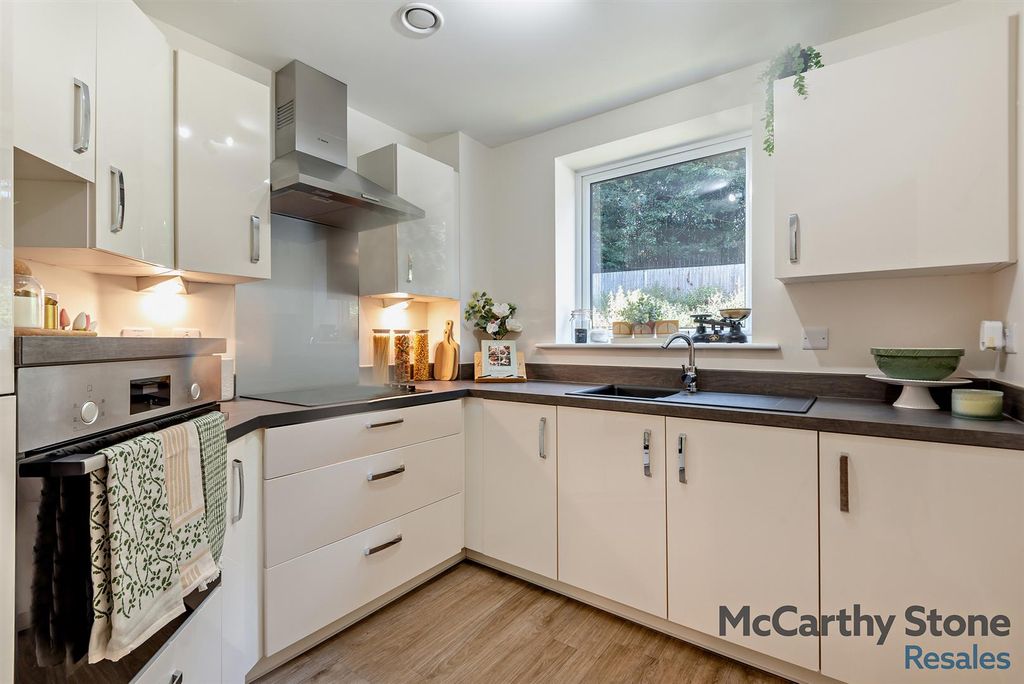 Additional image 13 of 1 bed flat for saleWayfarer Place, The Dean, Alresford SO24