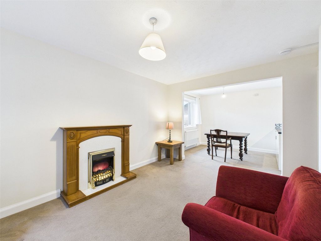 2 bed flat for saleLanark Road, Juniper Green, Midlothian EH14 photo 3