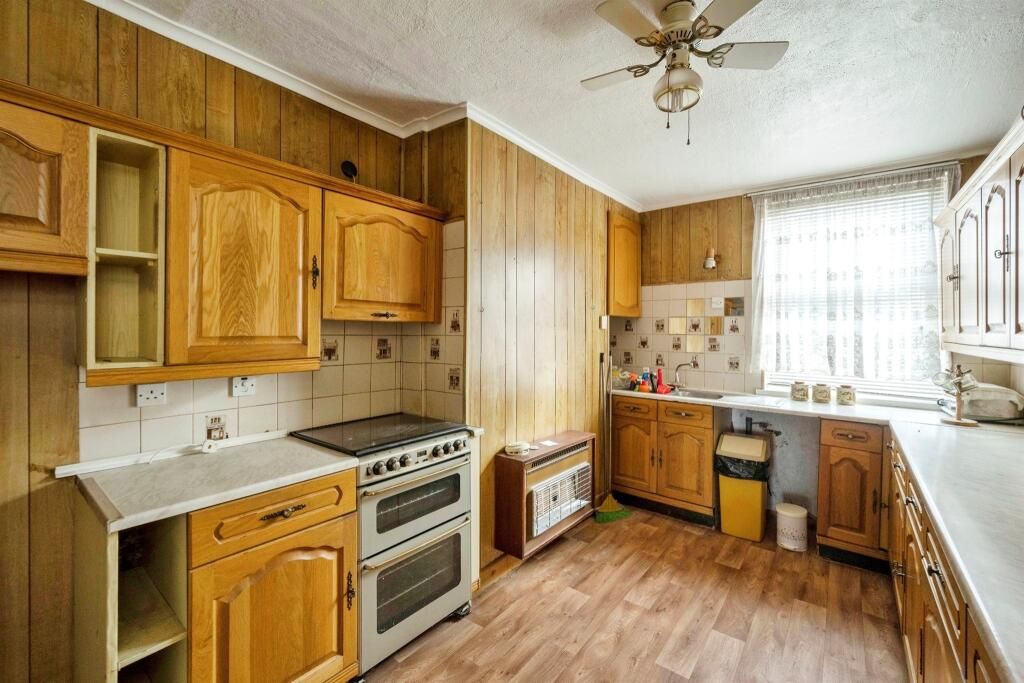 Additional image 2 of 4 bed end terrace house for saleRainton Road, Doncaster DN1