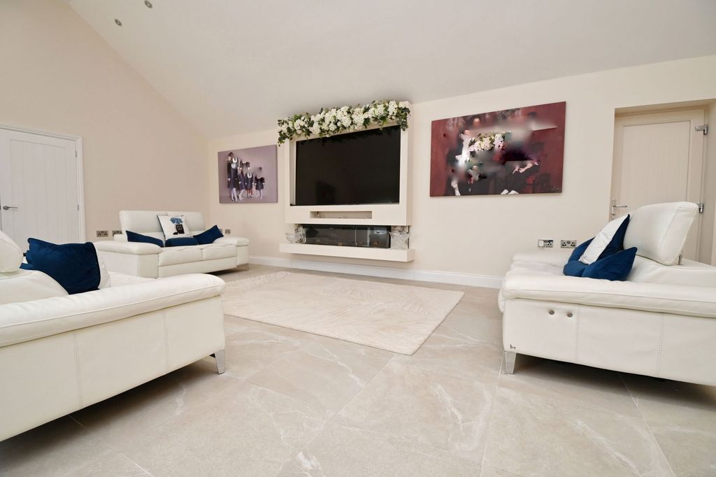 Additional image 33 of 3 bed bungalow for saleCliff Lane, Brierley, Barnsley S72