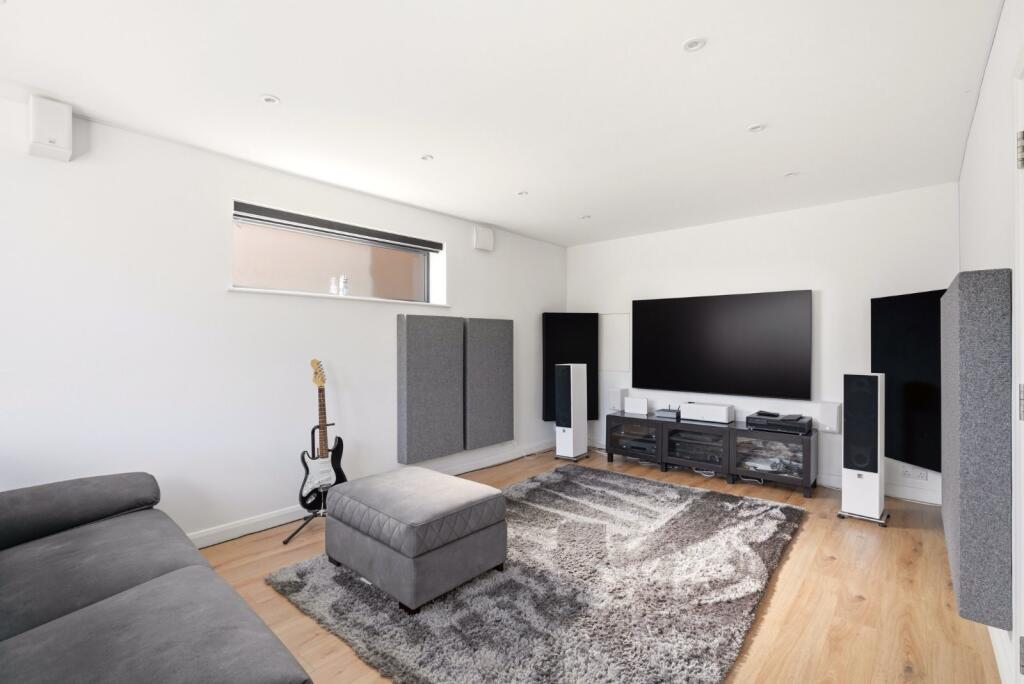 Additional image 4 of Oakwood Road, Bricket Wood, St. Albans, Hertfordshire, AL2