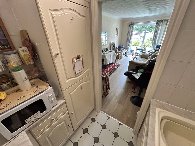 Additional image 5 of 1 bed flat for saleMarine Road, Colwyn Bay LL29