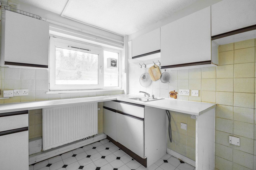 Additional image 4 of 2 bed flat for saleClifton Road, Lossiemouth, Moray IV31