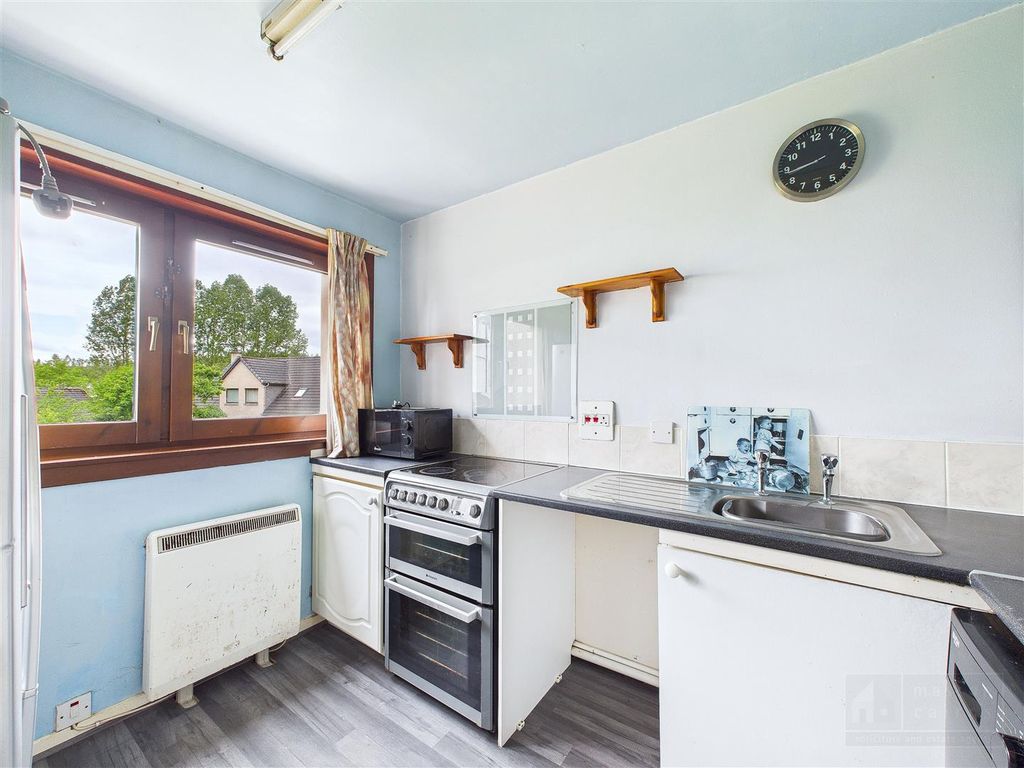 Additional image 3 of 2 bed flat for sale35 Coppice Court, Grantown On Spey PH26