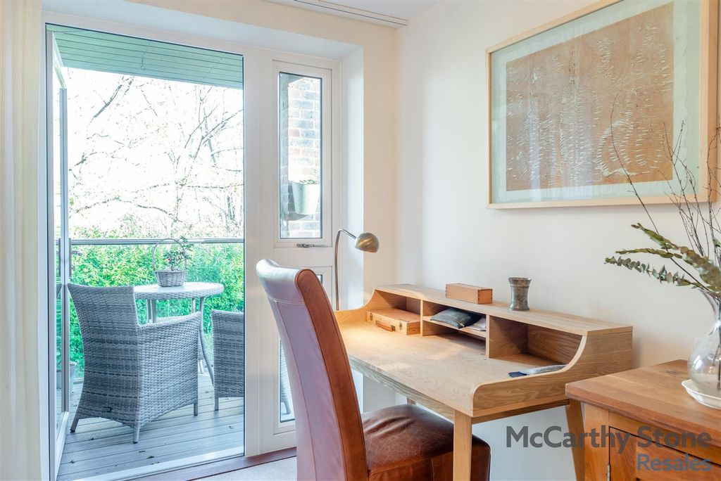 Additional image 9 of 2 bed flat for saleAusten Place, Lower Turk Street, Alton GU34